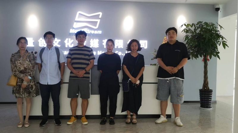 文化传媒公司加盟，费用构成及影响因素揭秘